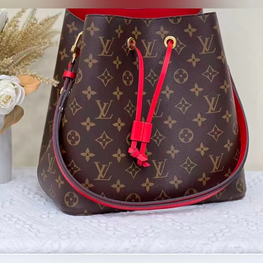 LouisVuitton NeoNoe Monogram Canvas Red Bucket Bag Organizers Gently Lucky Charm